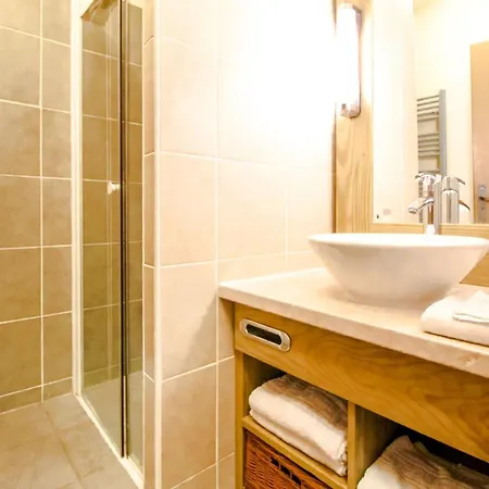 Exceptional 3 Bed Penthouse With Fireplace And Stunning Views Flaine